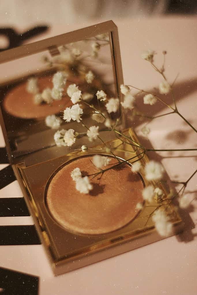 makeup with natural ingredients