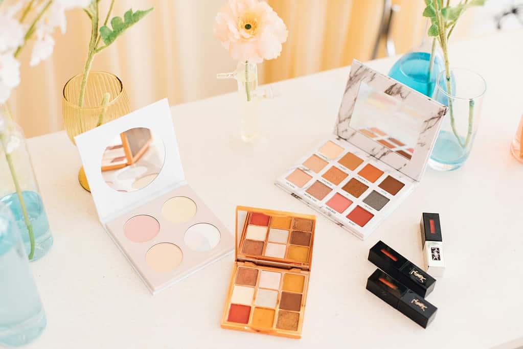 make up palettes can have microplastics in beauty products